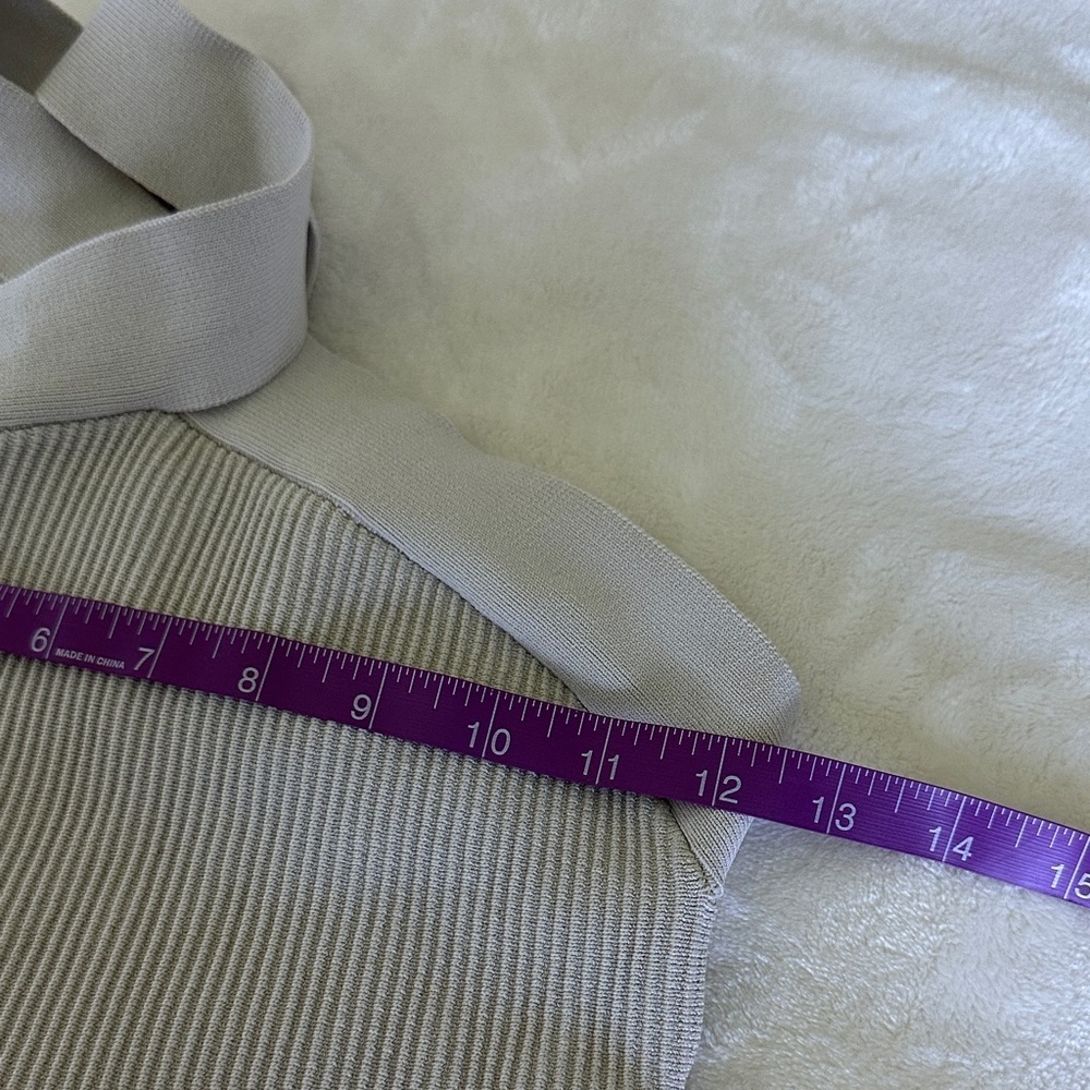 Babaton Ribbed Women's Top - Picture 5 of 6